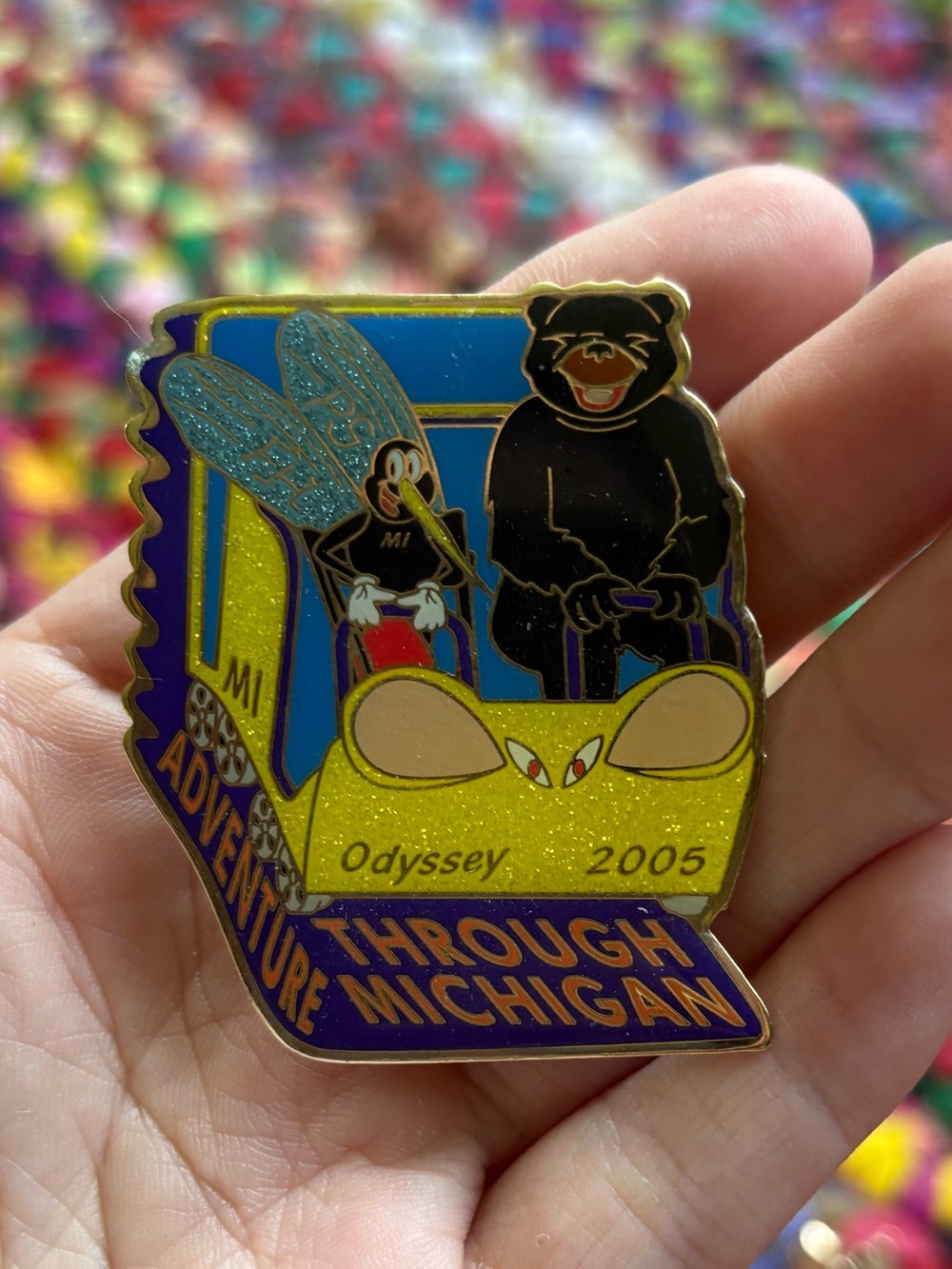 ODYSSEY OF THE MIND 2005 MICHIGAN MOSQUITO AND BEAR PIN